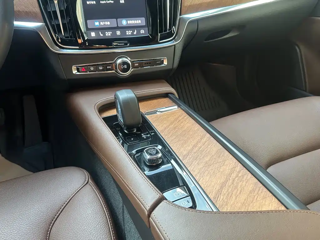 Volvo S90 — миниатюра 14