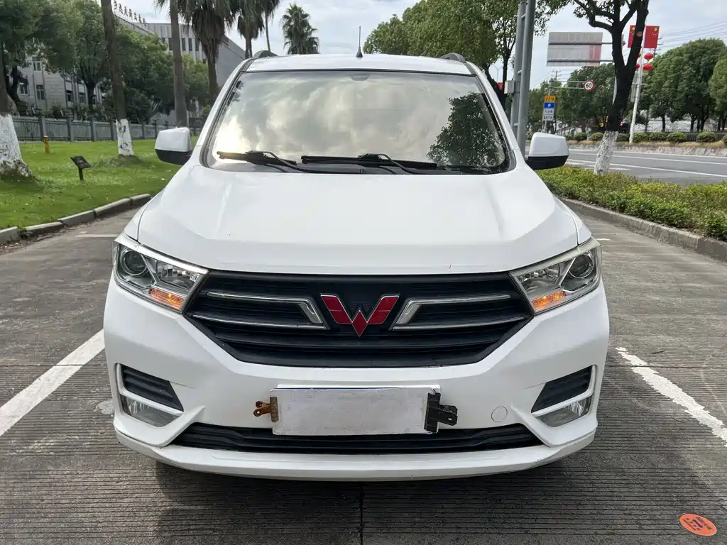 Wuling Hongguang — миниатюра 6