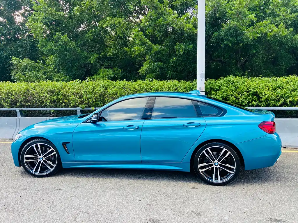 BMW 4 SERIES