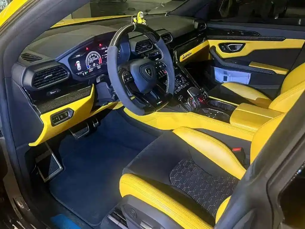 Lamborghini Urus — миниатюра 2