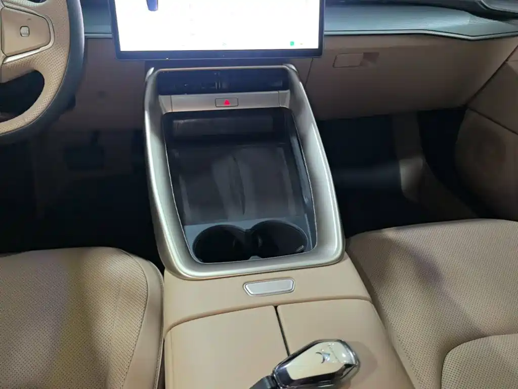 ARCFOX Alpha S5 — миниатюра 14