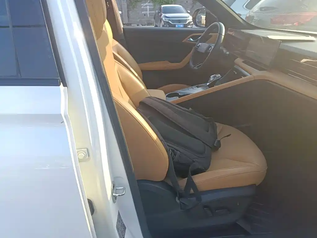 Roewe RX5 — миниатюра 25