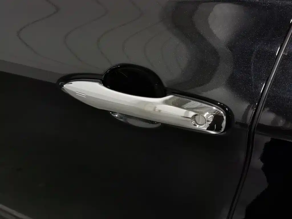 Toyota Avalon — миниатюра 18