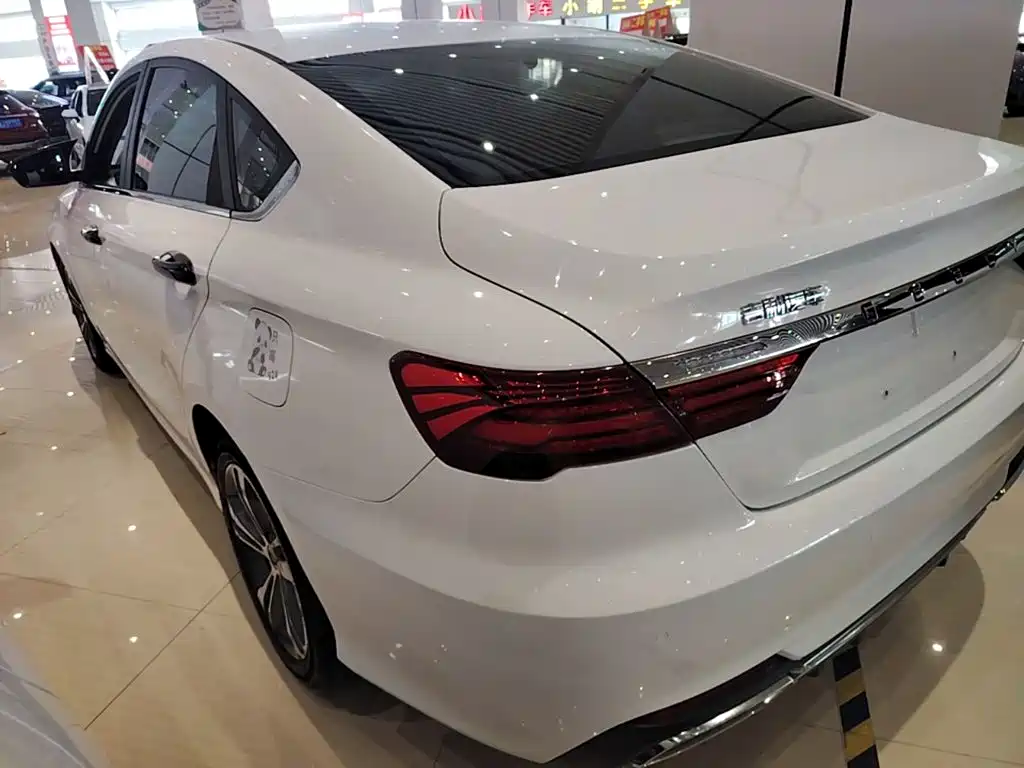 Geely Binrui — миниатюра 5