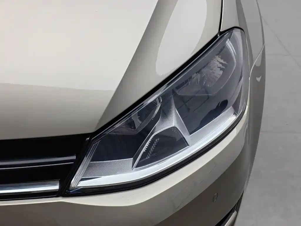 Volkswagen Golf — миниатюра 7