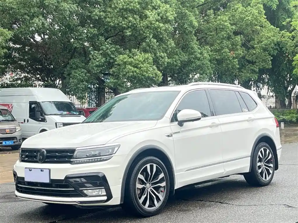 Volkswagen Tiguan L 2020