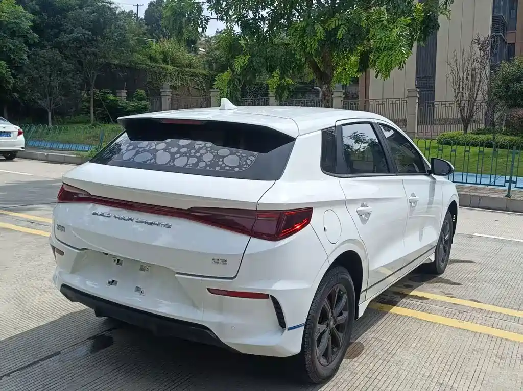 BYD e2 — миниатюра 8
