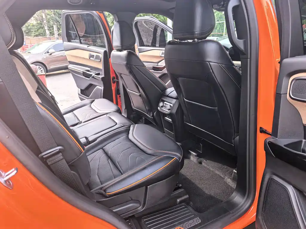 Ford Explorer — миниатюра 10