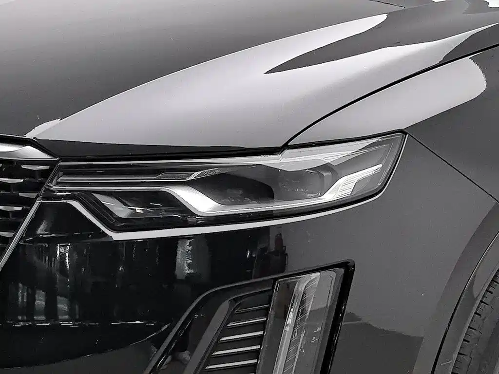 Cadillac XT6 — миниатюра 7