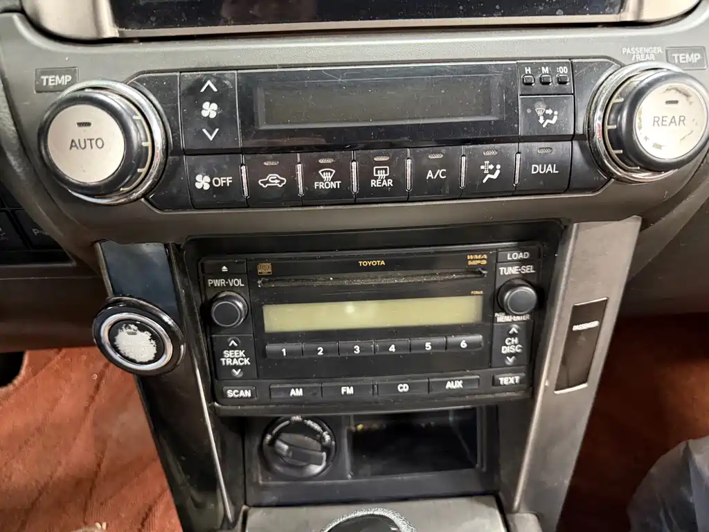 Toyota Prado (Import) — миниатюра 13