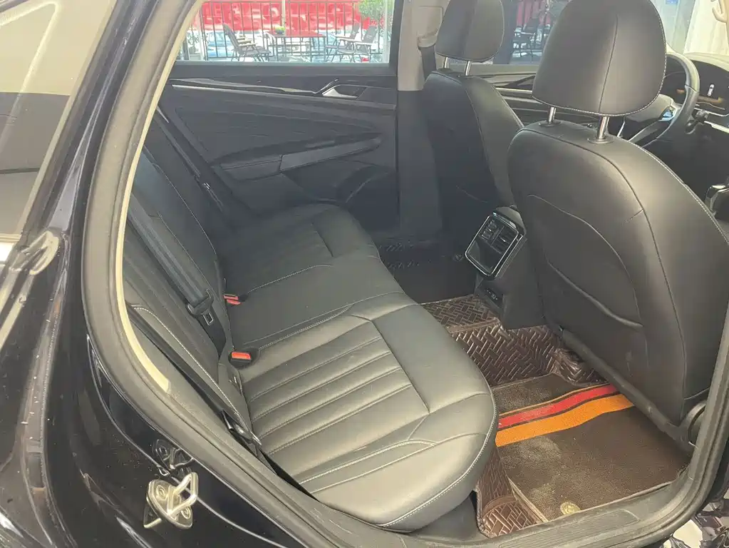 Volkswagen Passat — миниатюра 26