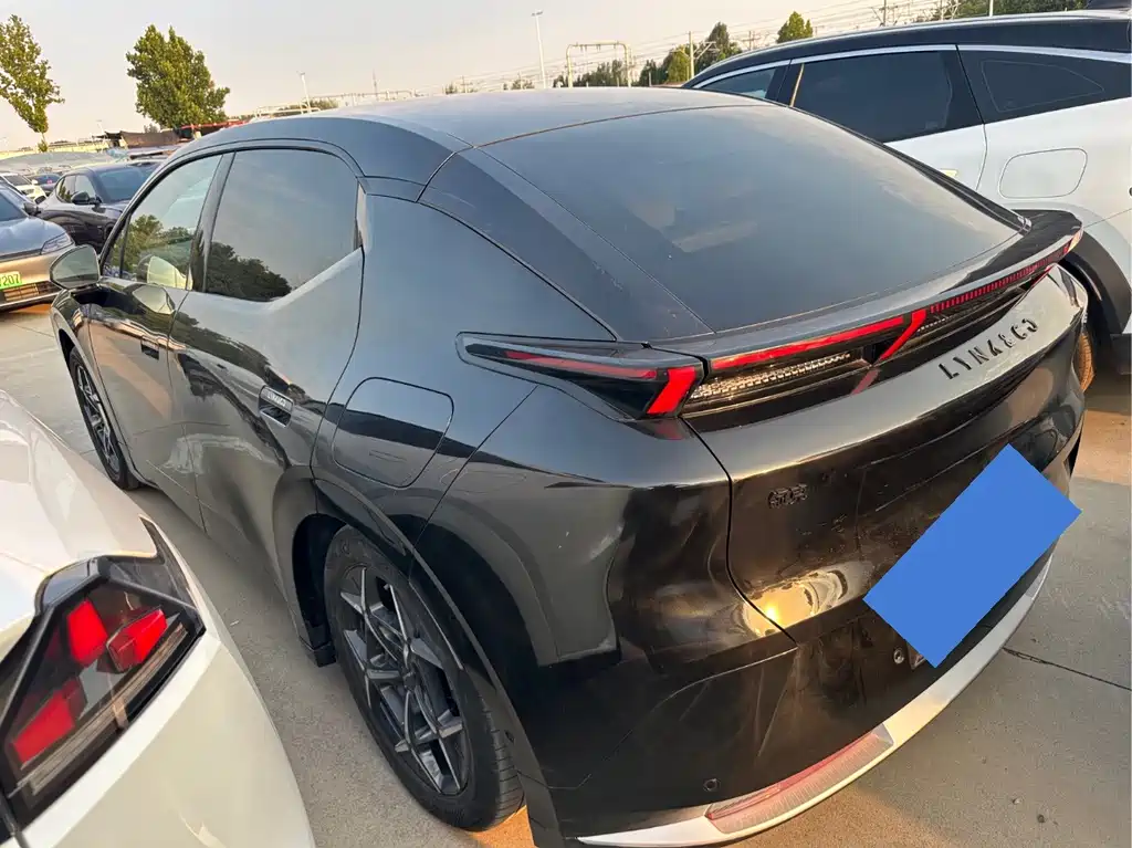 Lynk & Co Z20 — миниатюра 8