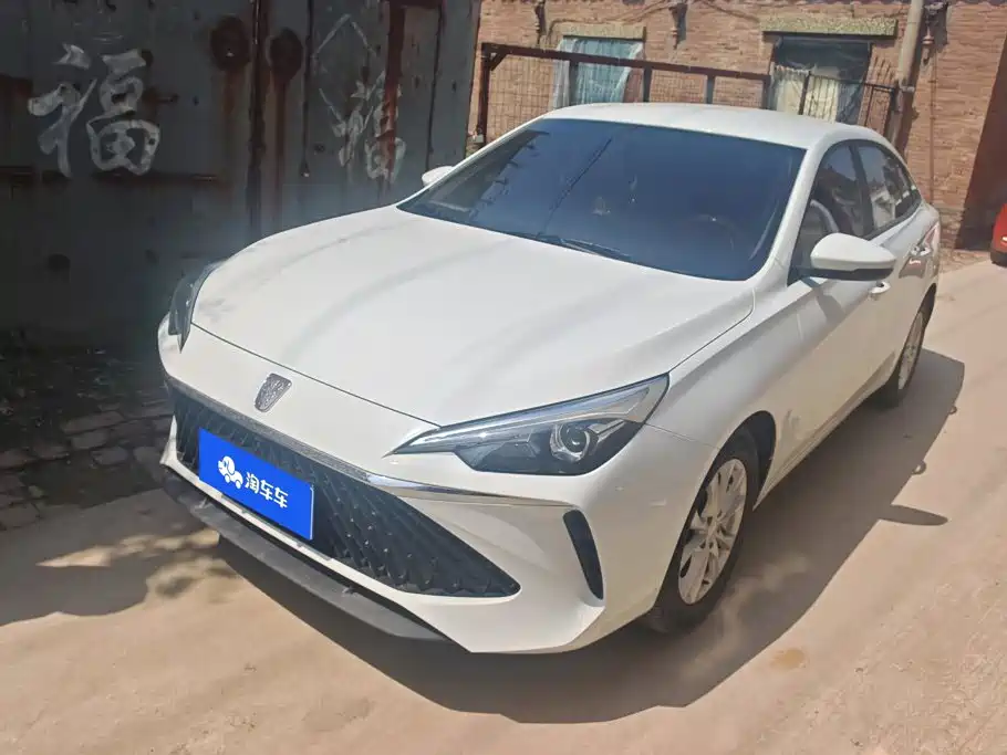 Roewe i5