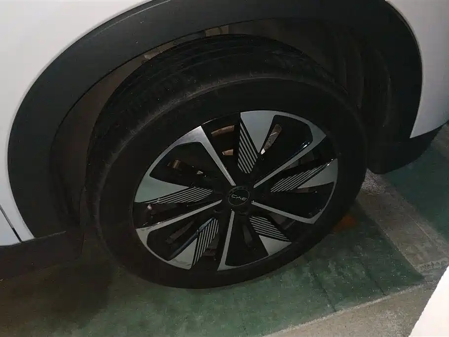 BYD Song Plus PLUS 2025 DM-i 112KM Luxury