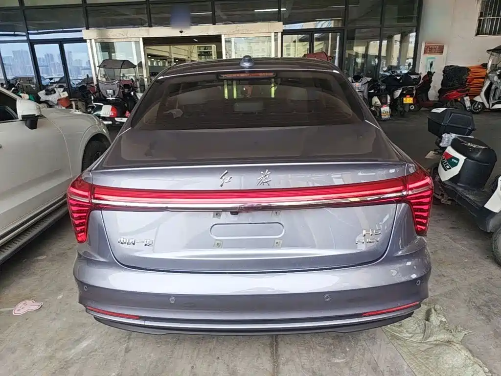 Hongqi Hongqi H5 PHEV — миниатюра 6