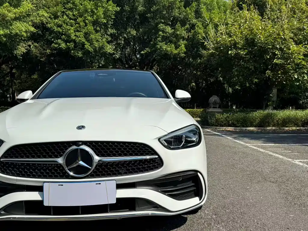 Mercedes-Benz C-Class — миниатюра 14