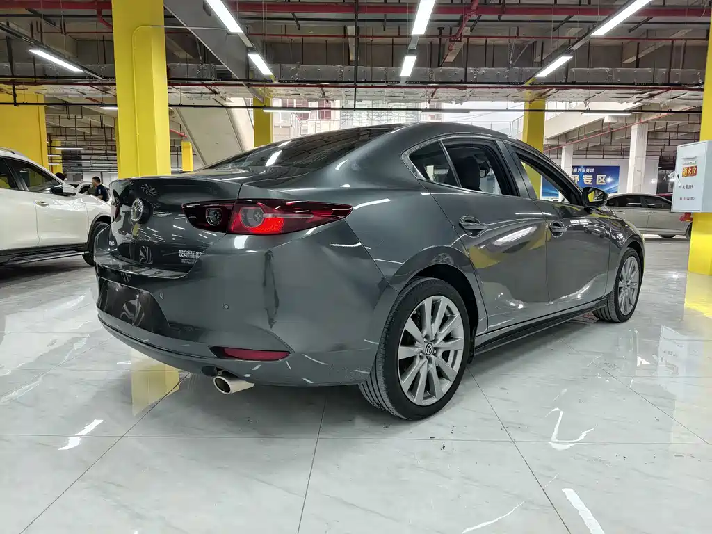 Mazda 3 Axela — миниатюра 6