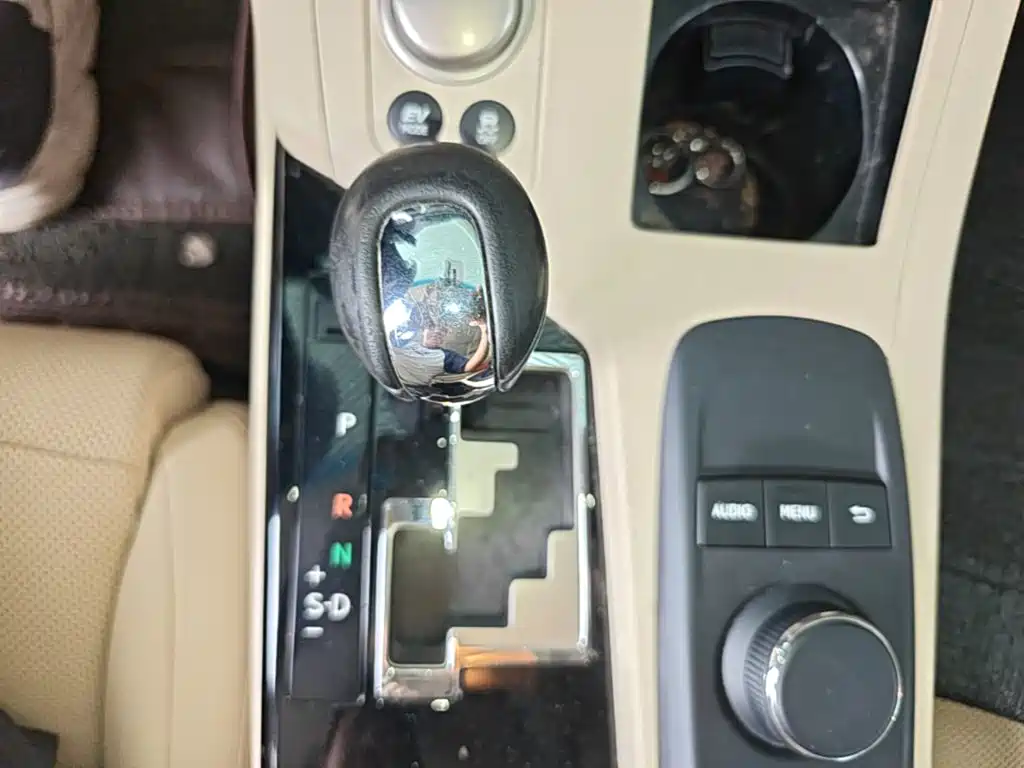 Lexus ES — миниатюра 14