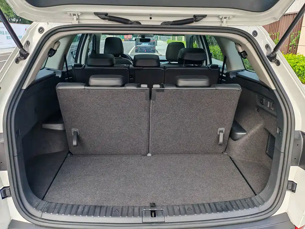 Skoda Kodiaq — миниатюра 10