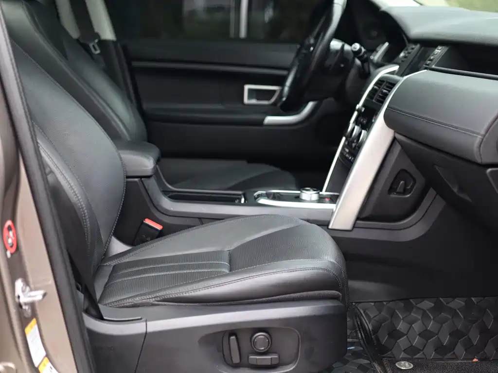 Land Rover Discovery Sport — миниатюра 28