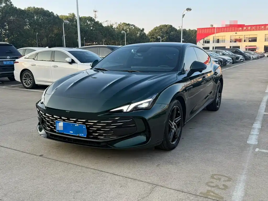 MG MG7