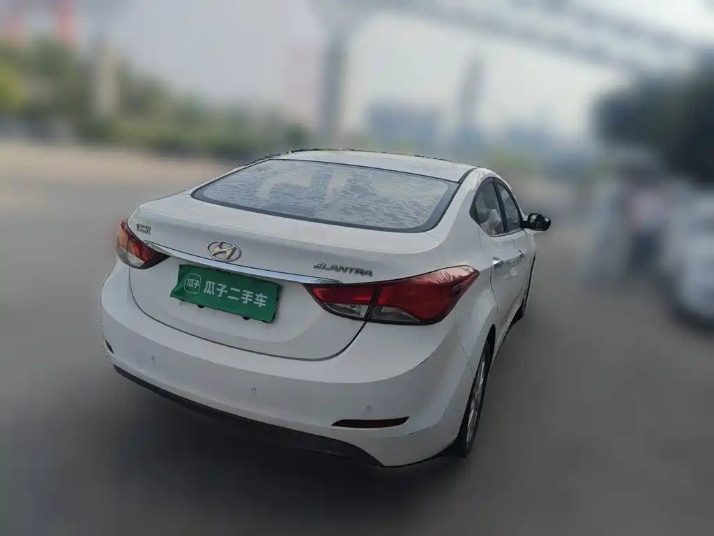 Hyundai Elantra Langdong — миниатюра 6