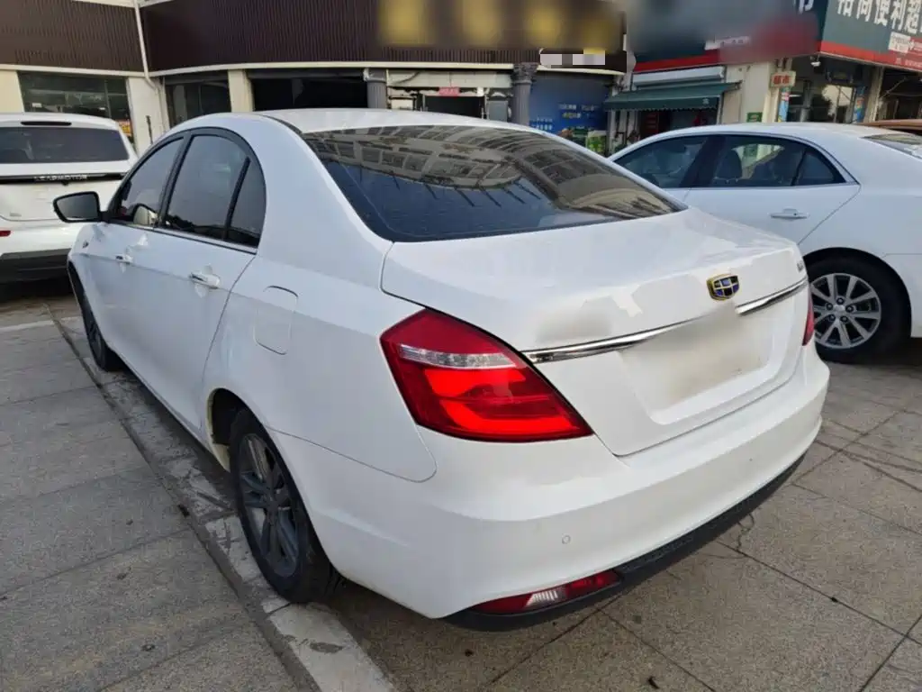 Geely Emgrand — миниатюра 5
