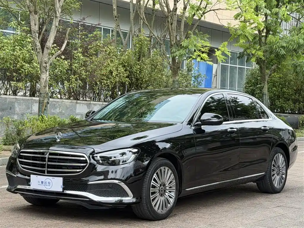 Mercedes-Benz E-Class 2023