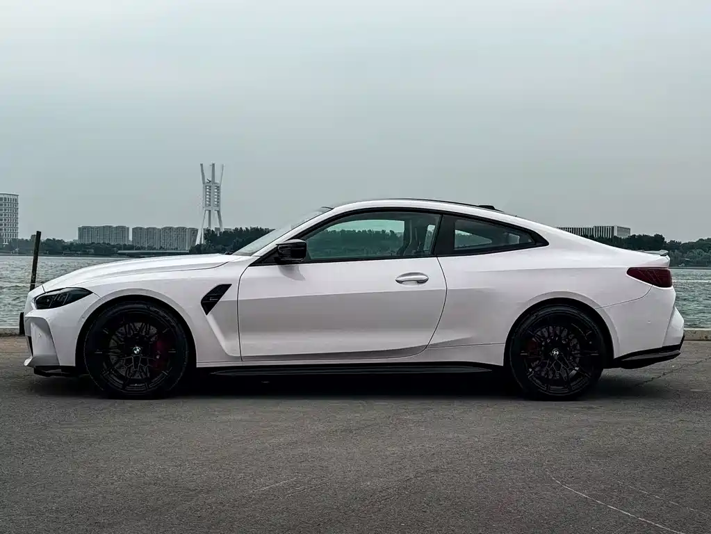 BMW M4 2024 M4 M xDrive