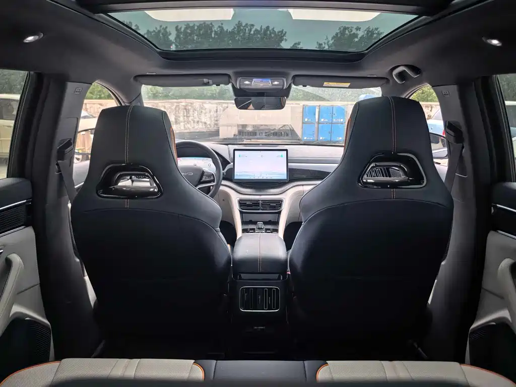 BYD PLUS New Energy — миниатюра 9