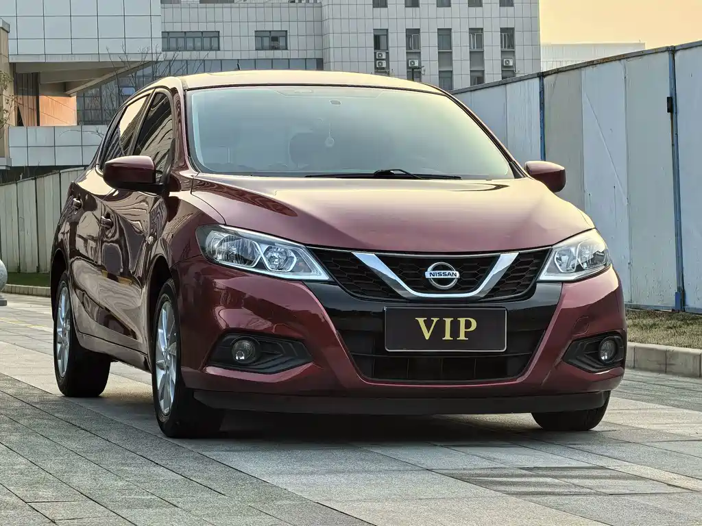 Nissan Tiida — миниатюра 3