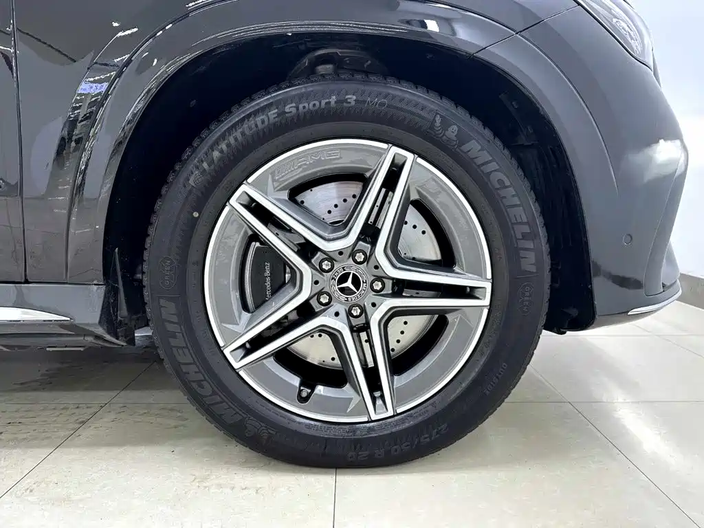 Mercedes-Benz GLE (Import) — миниатюра 32