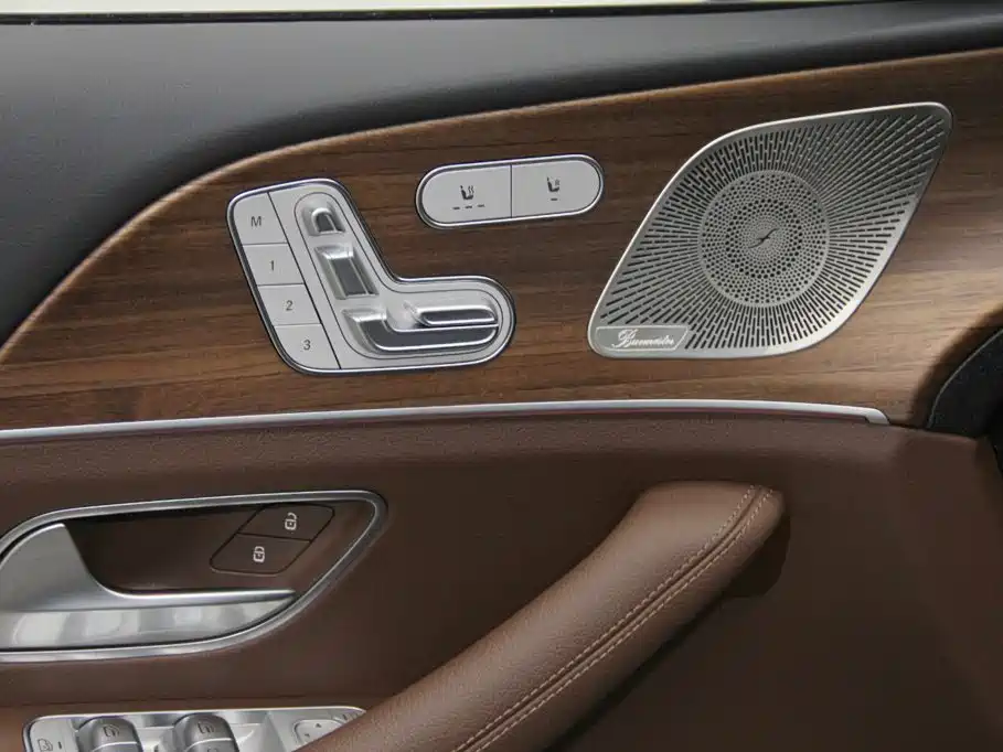 Mercedes-Benz GLE (Import) — миниатюра 22