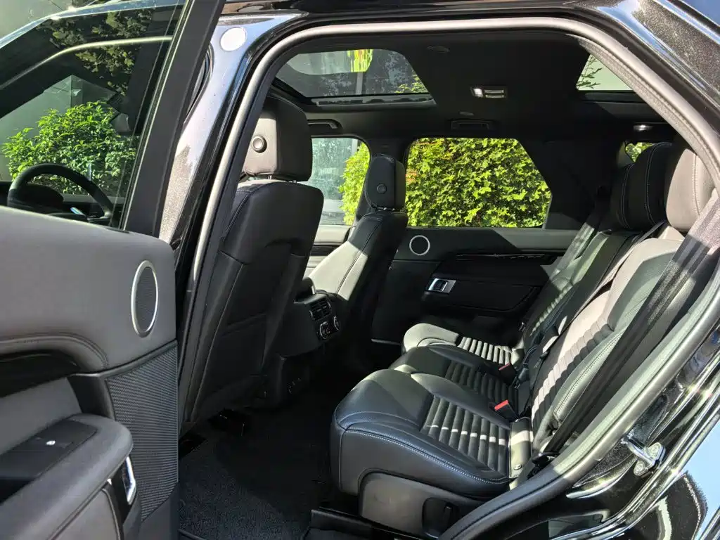 Land Rover Discovery — миниатюра 10