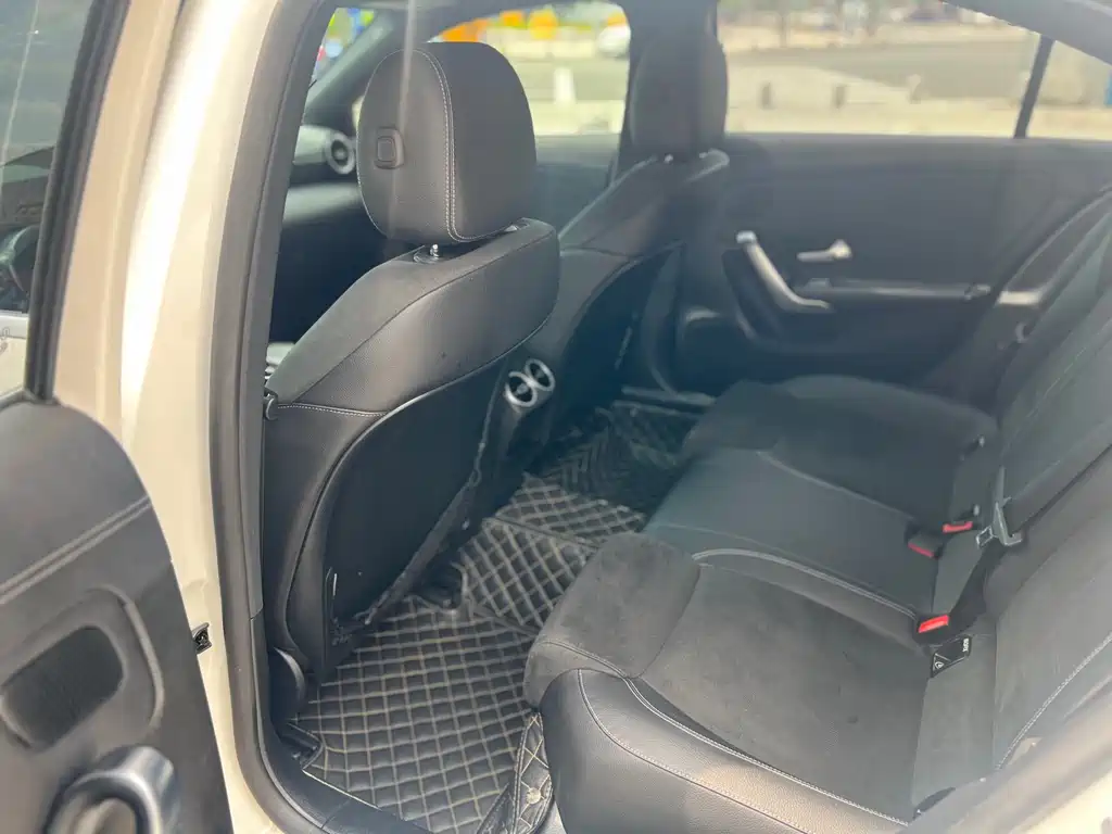 MERCEDES-BENZ A CLASS