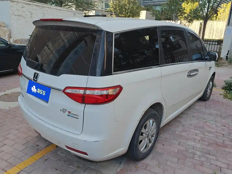 Luxgen Big 7 MPV — миниатюра 3