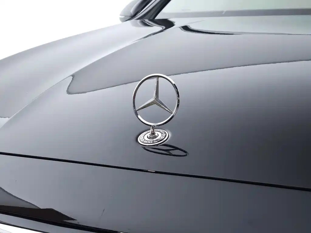 Mercedes-Benz E-Class — миниатюра 16
