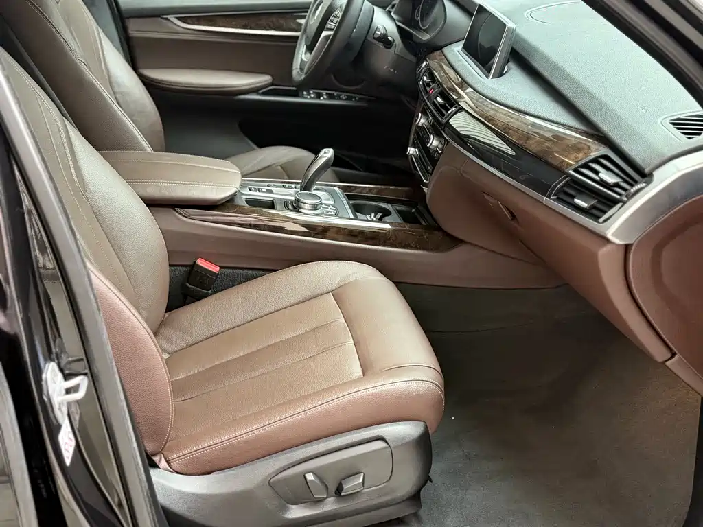 BMW X5 (Import) — миниатюра 7