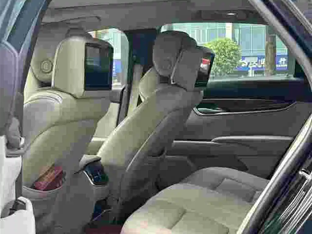 Cadillac XTS — миниатюра 4