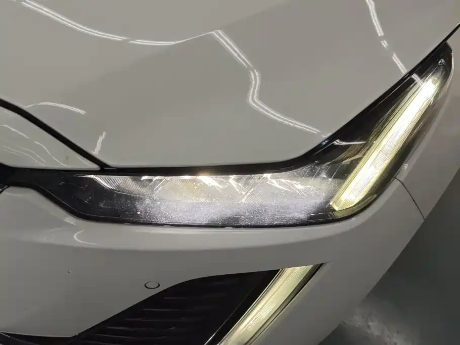 Cadillac CT5 — миниатюра 5