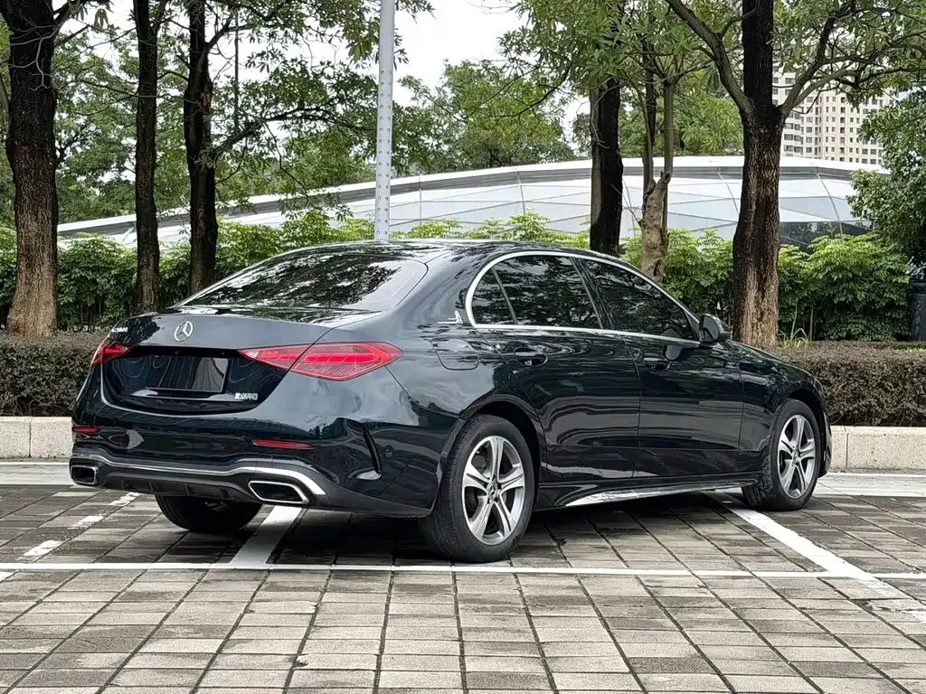 Mercedes-Benz C-Class — миниатюра 5
