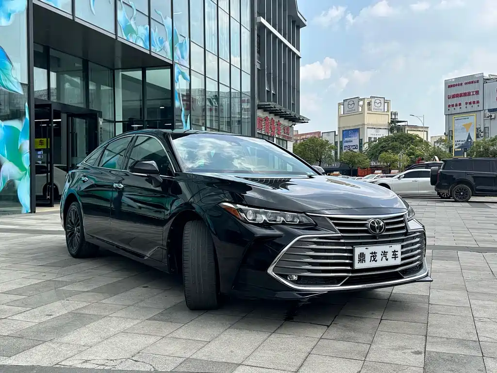 Toyota Avalon — миниатюра 8