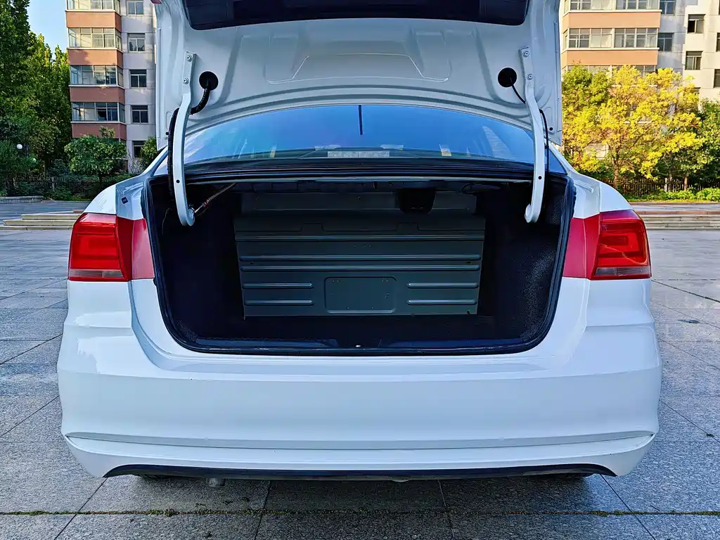Volkswagen Santana — миниатюра 21