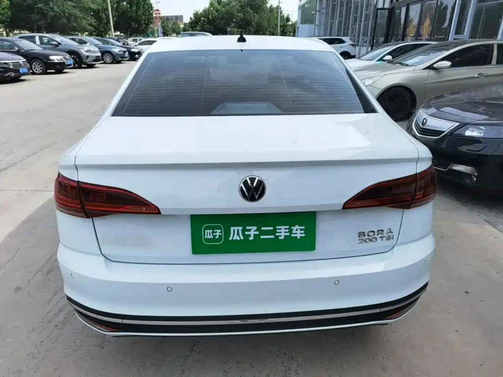 Volkswagen Bora 2023 200TSI DSG