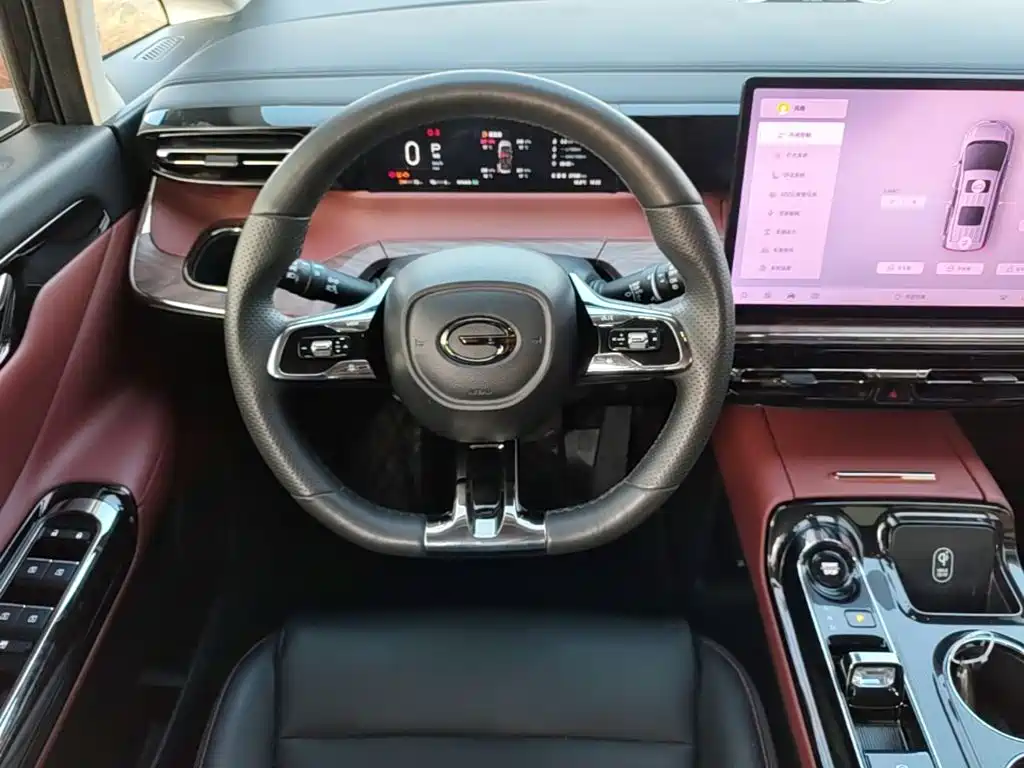 GAC Motor Trumpchi E8 PHEV — миниатюра 11