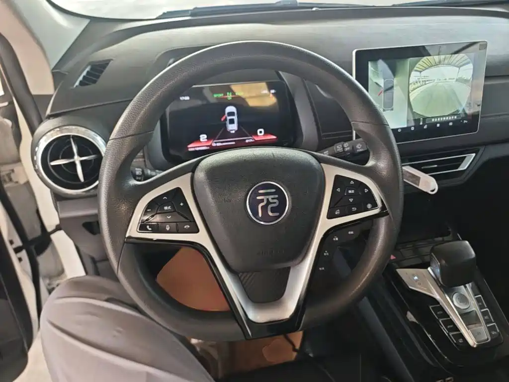 BYD Yuan EV — миниатюра 11