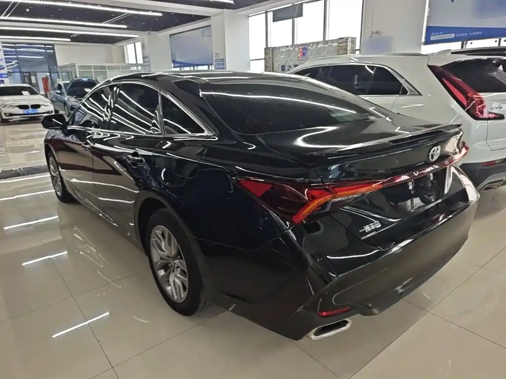 Toyota Avalon — миниатюра 5