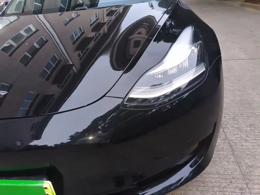 Tesla Model 3 — миниатюра 24
