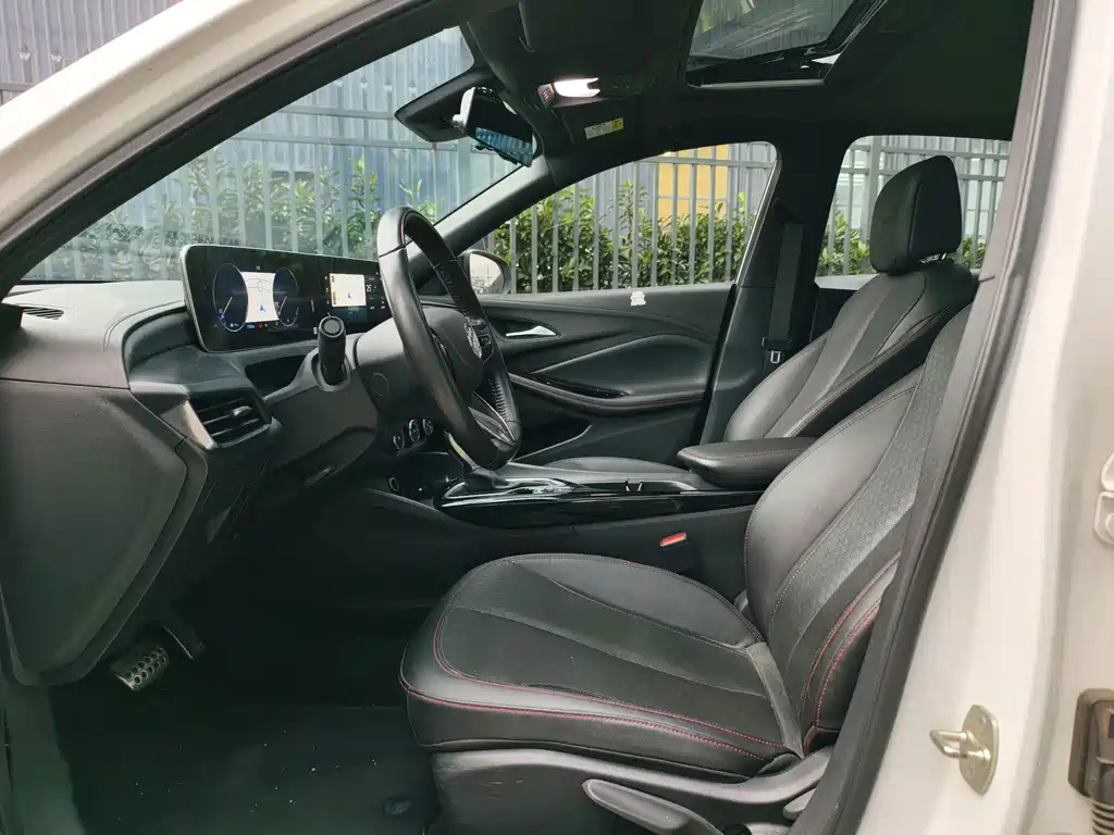 Buick Verano — миниатюра 17