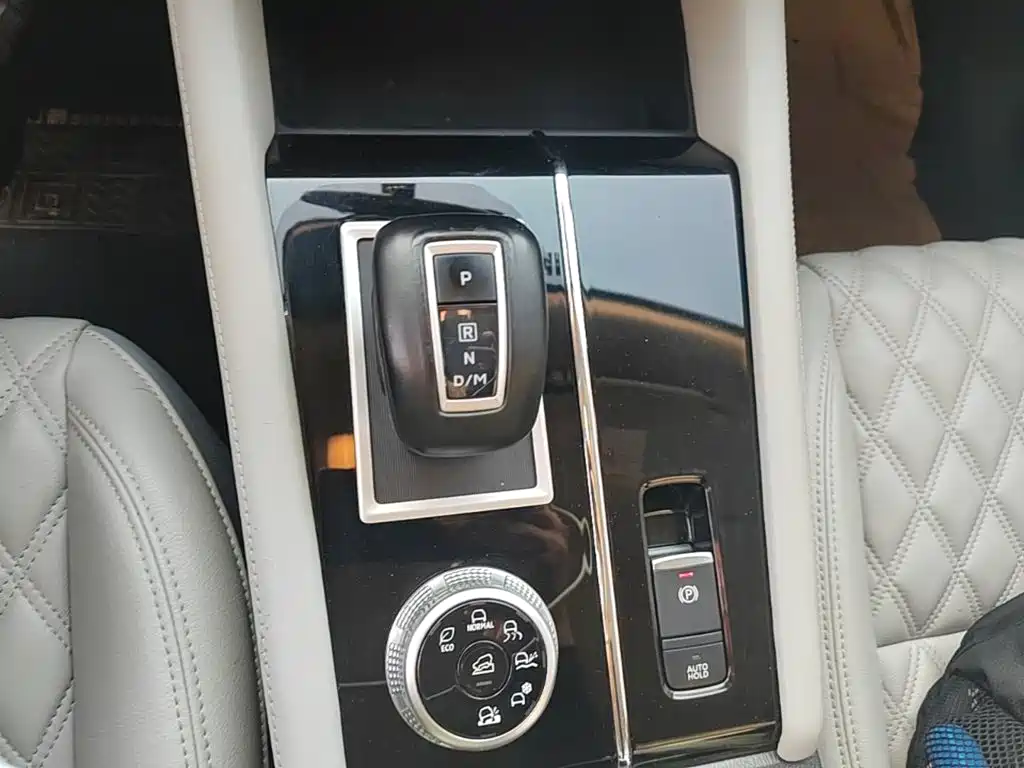 Mitsubishi Outlander — миниатюра 14